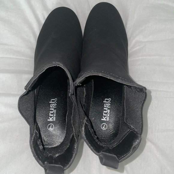 Krush Black Chunky Cleated Chelsea Boots - Picture 7 of 9